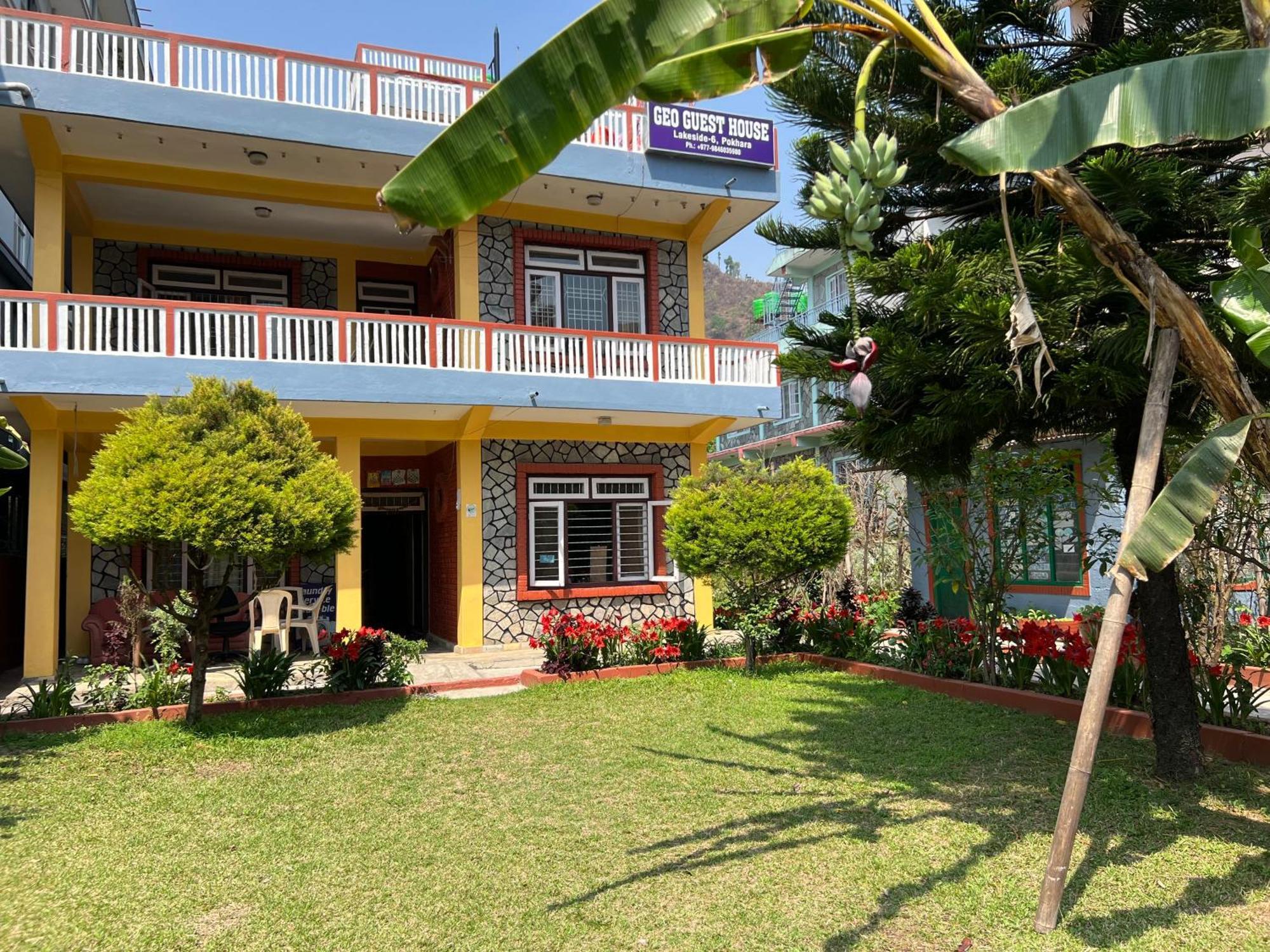 Geo Guest House Покхара Екстер'єр фото