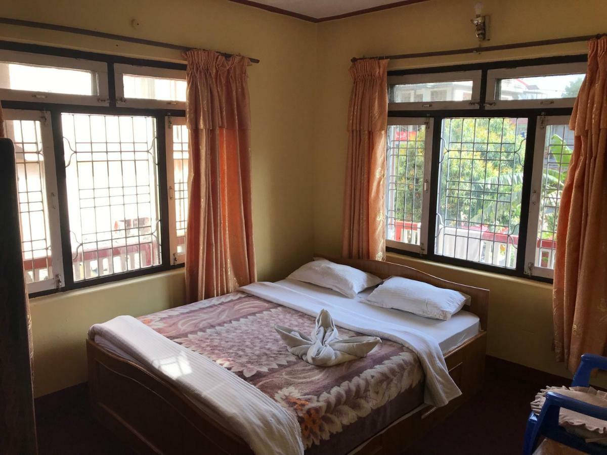 Geo Guest House Покхара Екстер'єр фото